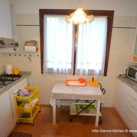 Holiday home Lignano Schoene Mit Privat Garten Lignano Sabbiadoro